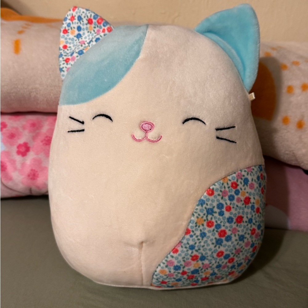 Floral Kitty Squishmallow